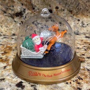 Blockbuster Very Merry Whirlarounds